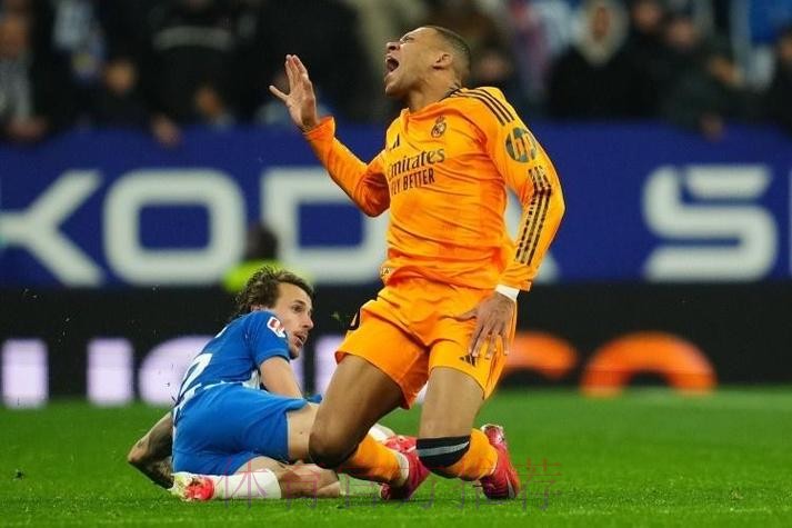 马卡-皇马高层造访裁判委员会 调取收听判罚录音